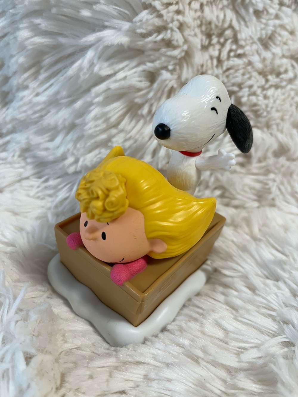 Peanuts Snoopy and Sally Brown rolling toy